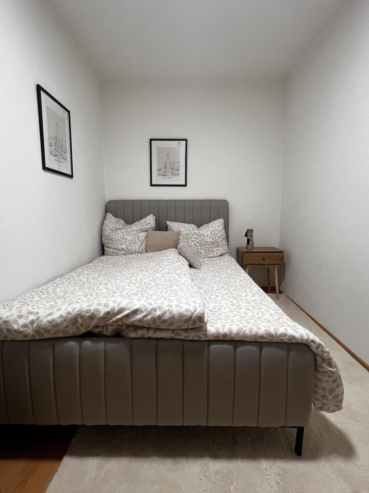 Appartamento Cozy Sunny Flat In Quiet Spot Dachau Esterno foto