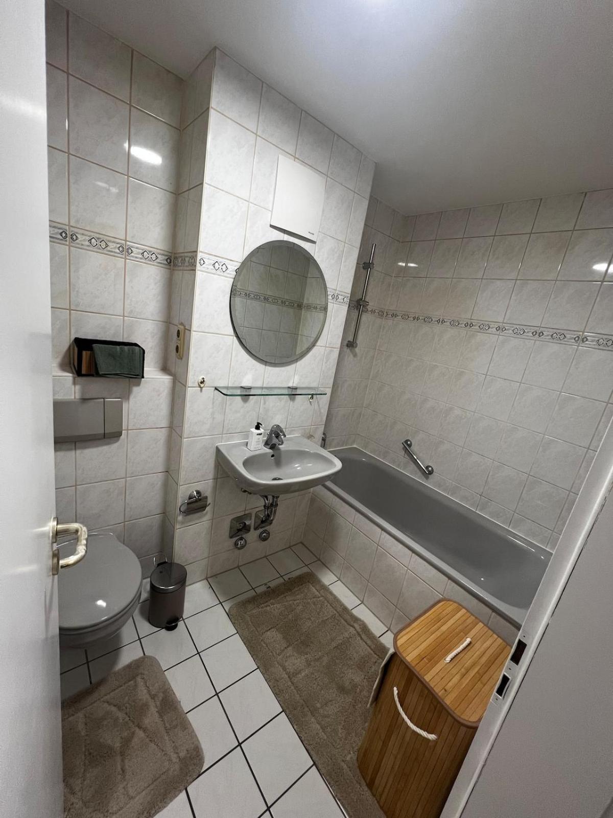 Appartamento Cozy Sunny Flat In Quiet Spot Dachau Esterno foto